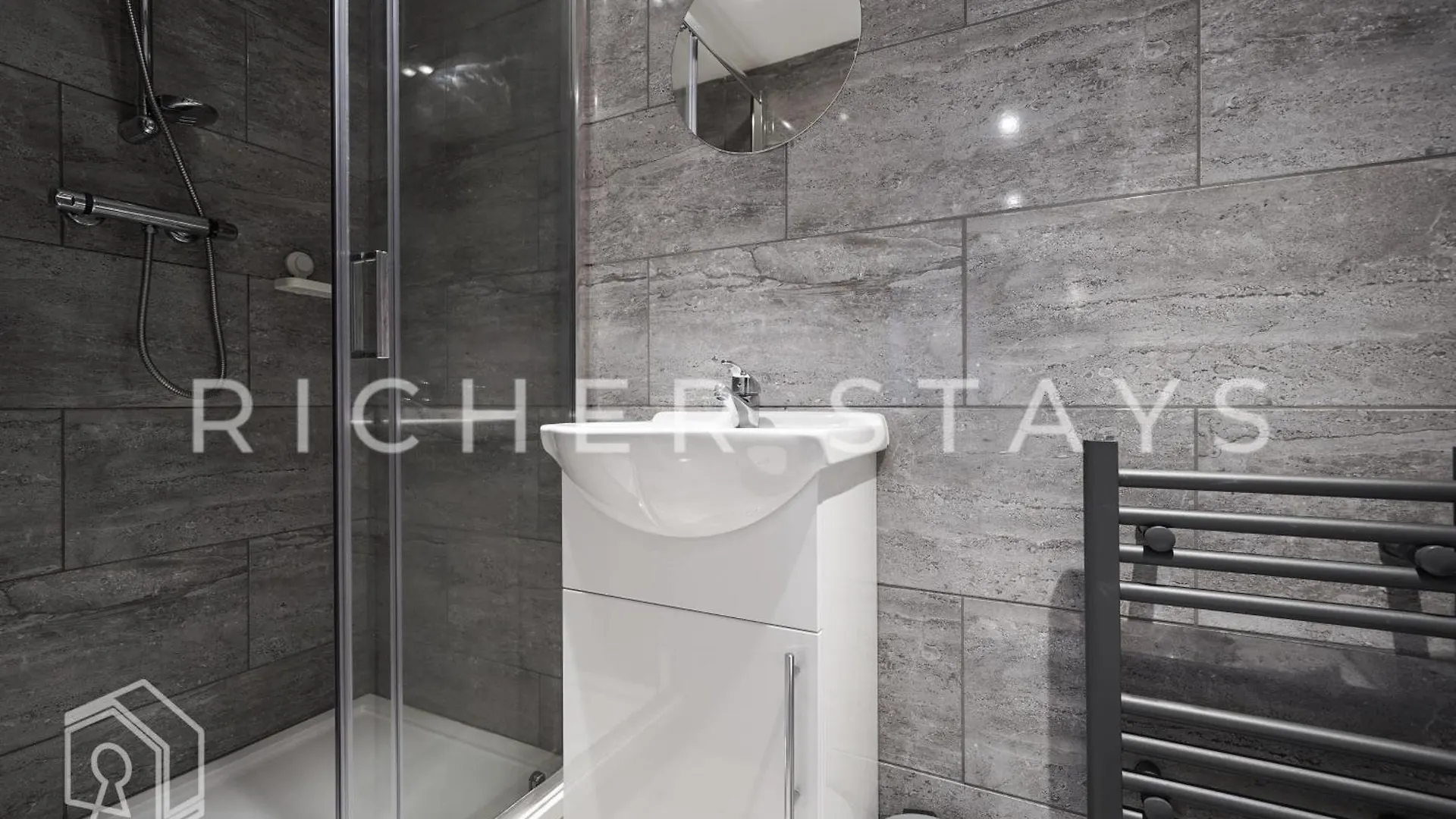 Hackney Suites - En-Suite Rooms & Amenities Londres