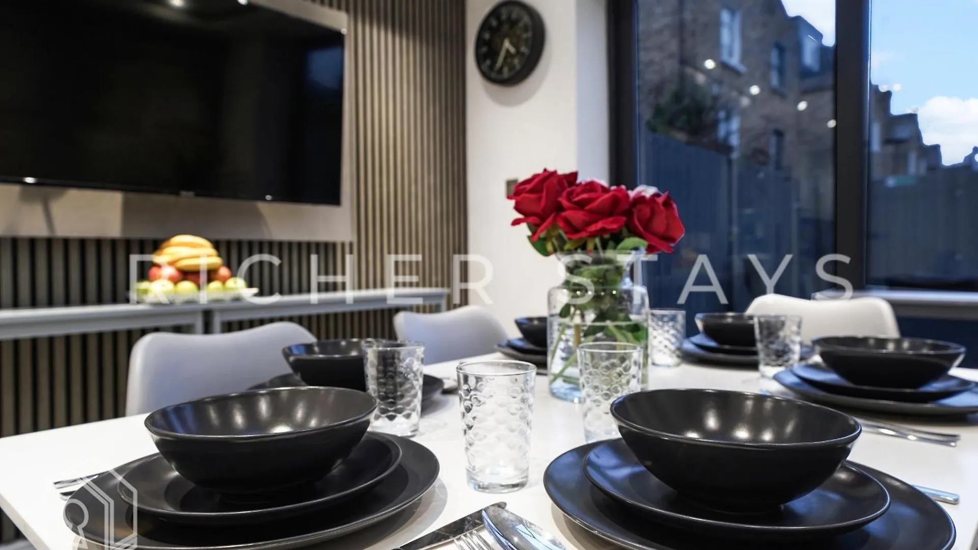 Hotel Hackney Suites - En-Suite Rooms & Amenities London