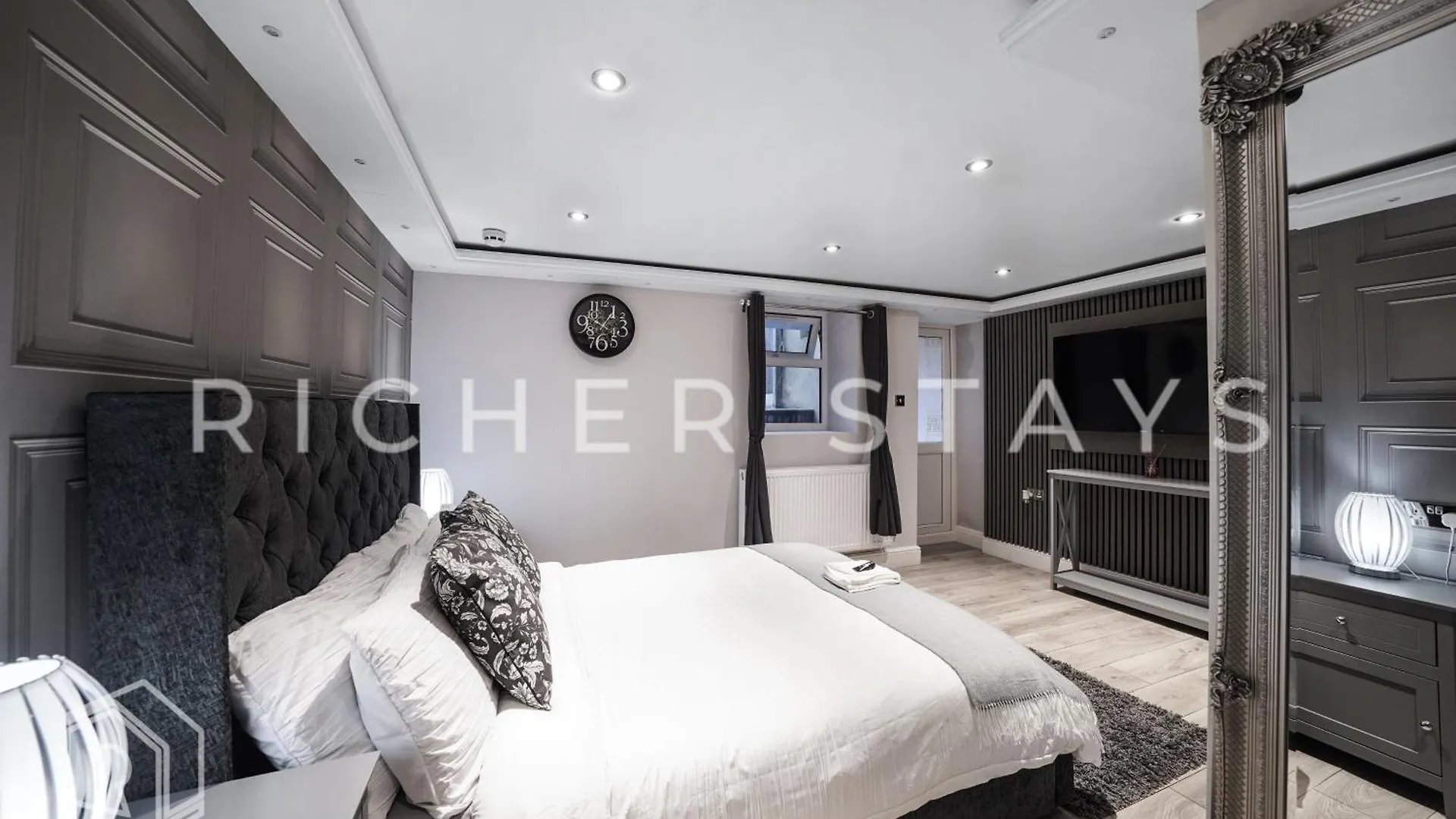 Hackney Suites - En-Suite Rooms & Amenities London 4*,